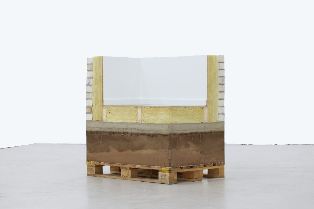 Corner — image 1