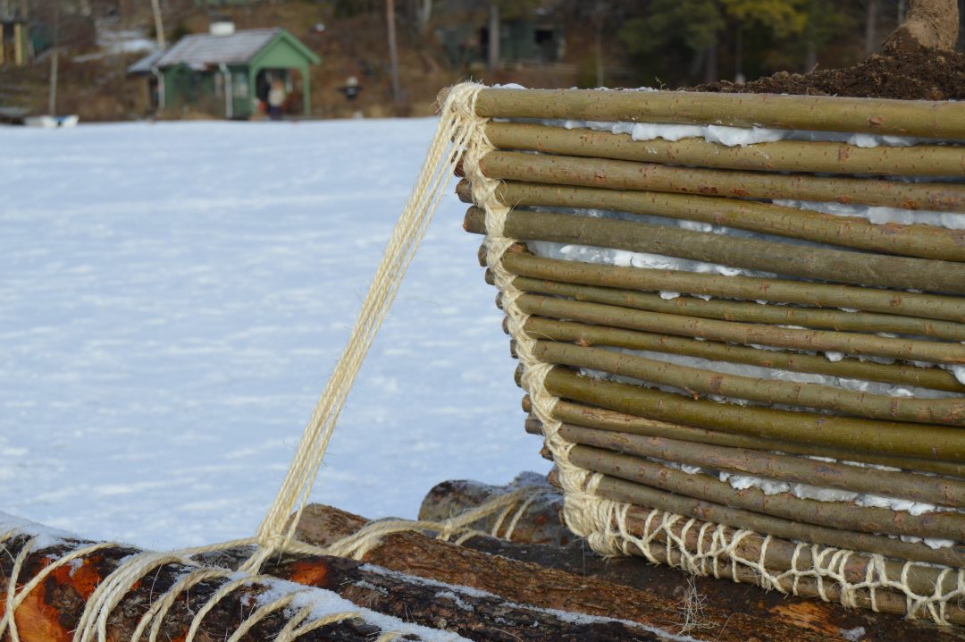 Raft on ice — image 2