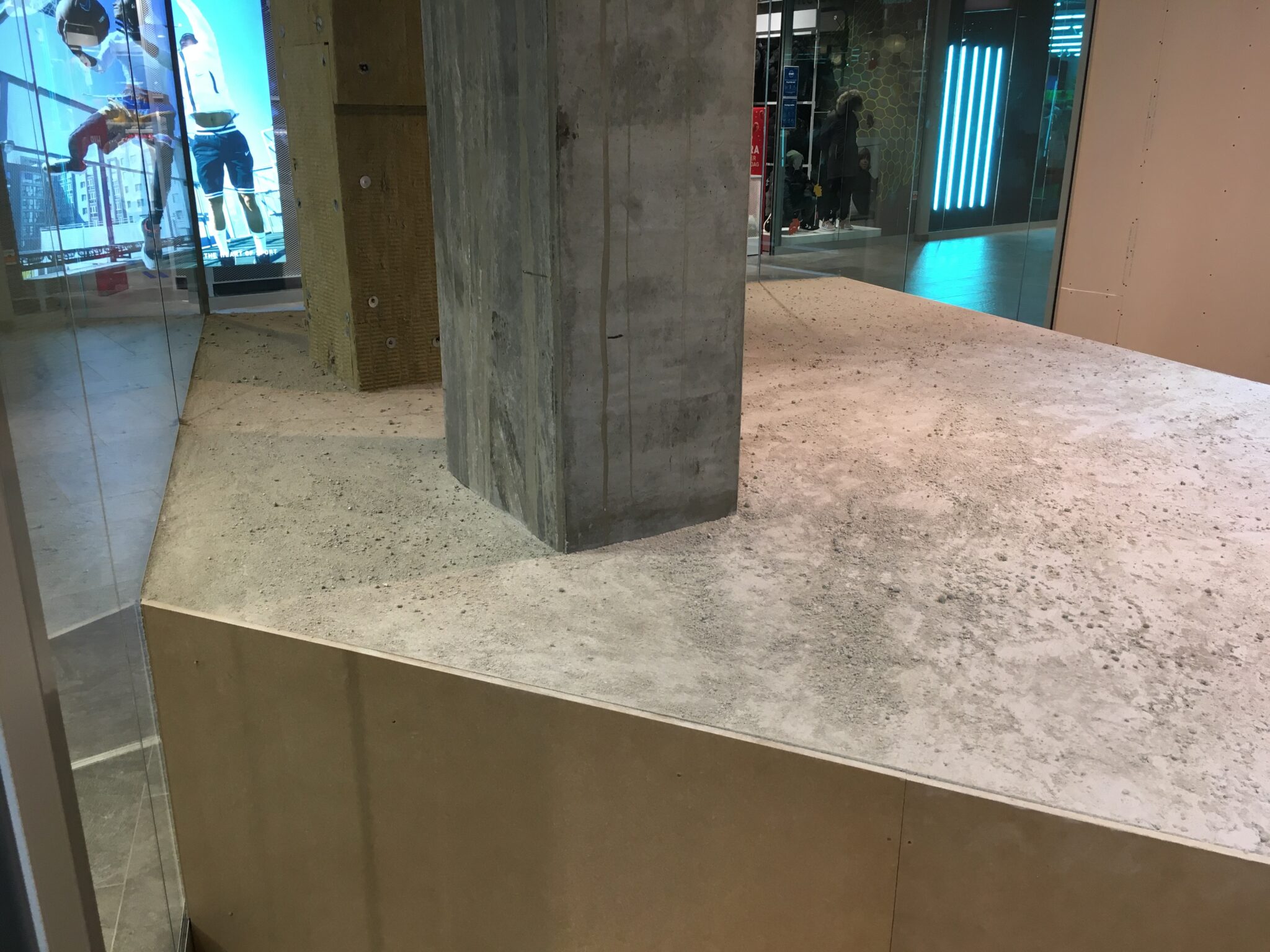 Flydende konsistenser løber altid nedad — image 7